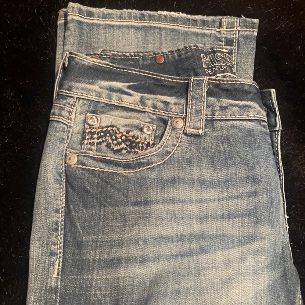 Jeans size 28